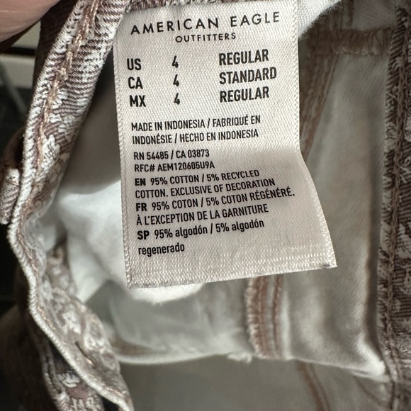AMERICAN EAGLE 90' S STRAIGHT JEANS - Picture 3 of 3